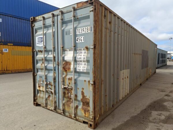 Contenedor de envío 40HC VC7039281 – TALLINN (dañado)